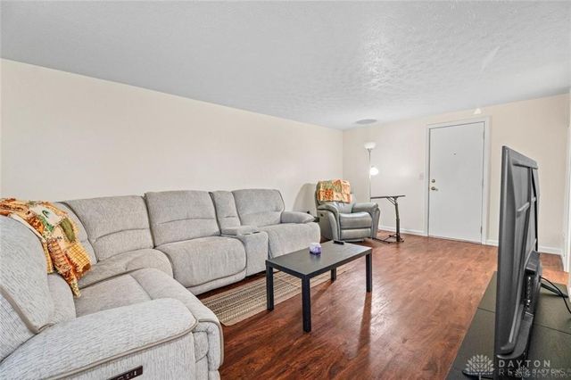 1644 Villa South Drive, Dayton, OH 45449