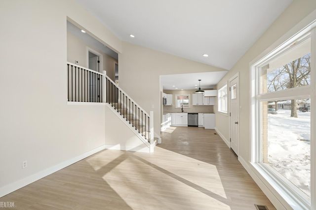 21425 Sunnyview Street, Clinton Township, MI 48035