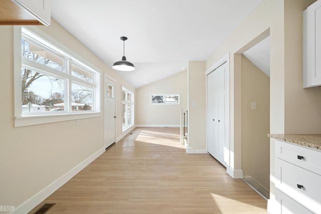 21425 Sunnyview Street, Clinton Township, MI 48035