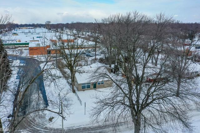 21425 Sunnyview Street, Clinton Township, MI 48035