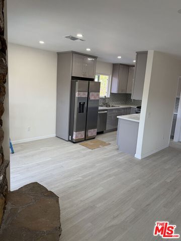 1522 Dixon Street 8, Glendale, CA 91205