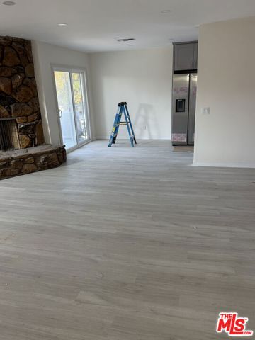 1522 Dixon Street 8, Glendale, CA 91205