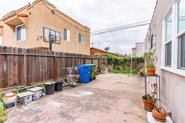 8462 S Denker Avenue, Los Angeles, CA 90047