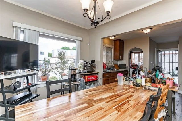 8462 S Denker Avenue, Los Angeles, CA 90047