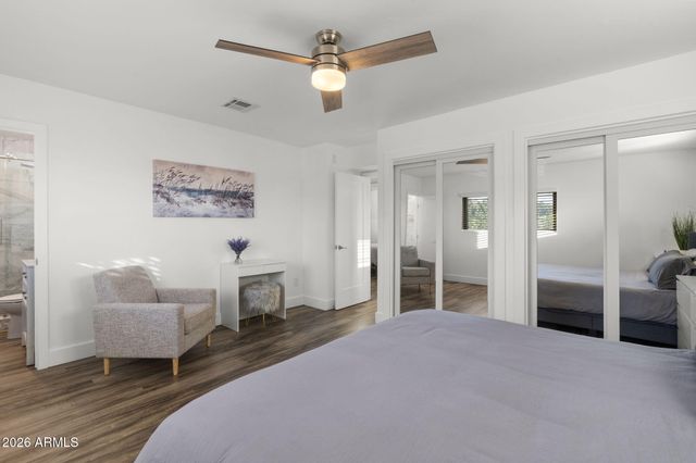 2034 E GLENDALE Avenue, Phoenix, AZ 85020