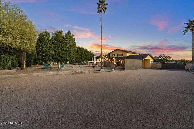 2034 E GLENDALE Avenue, Phoenix, AZ 85020