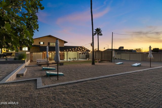 2034 E GLENDALE Avenue, Phoenix, AZ 85020