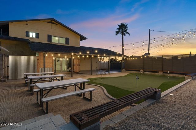 2034 E GLENDALE Avenue, Phoenix, AZ 85020