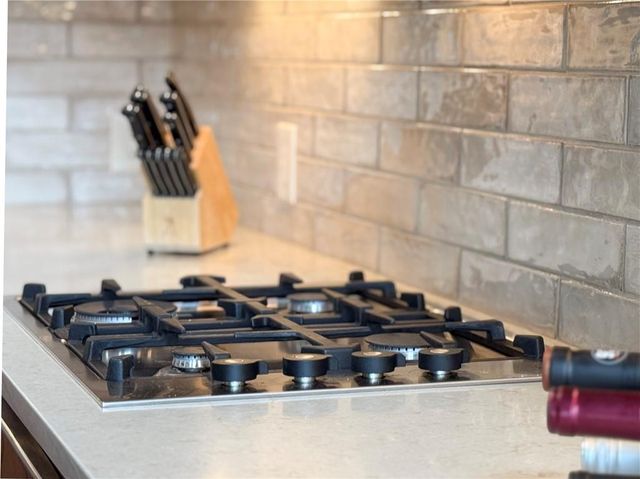 10511 Mission Road 312, Leawood, KS 66206