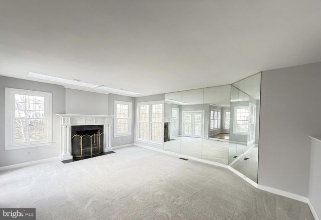 6181 SNOWHILL CT, Centreville, VA 20120