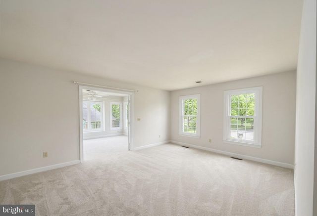 6181 SNOWHILL CT, Centreville, VA 20120