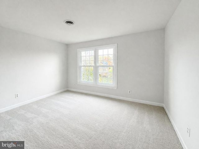 6181 SNOWHILL CT, Centreville, VA 20120