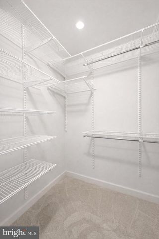 6181 SNOWHILL CT, Centreville, VA 20120