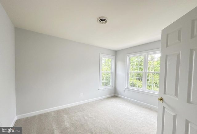 6181 SNOWHILL CT, Centreville, VA 20120