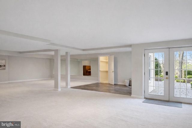 6181 SNOWHILL CT, Centreville, VA 20120