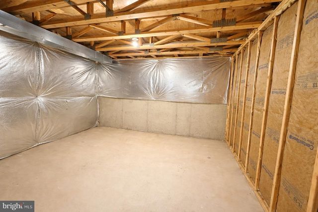 6181 SNOWHILL CT, Centreville, VA 20120