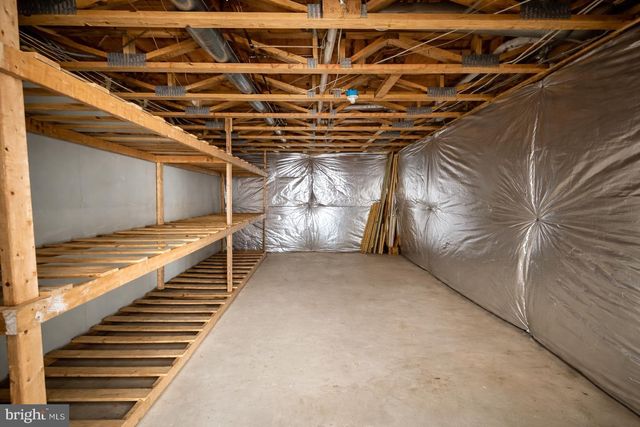 6181 SNOWHILL CT, Centreville, VA 20120