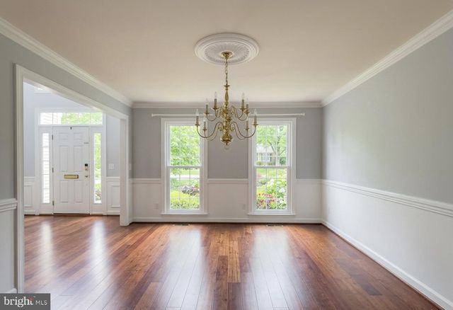 6181 SNOWHILL CT, Centreville, VA 20120