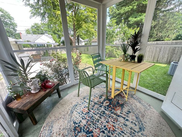 5863 Kingsley Drive, Indianapolis, IN 46220