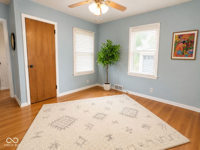 5863 Kingsley Drive, Indianapolis, IN 46220