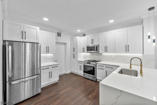 64 George Russell Way, Clifton City, NJ 07013