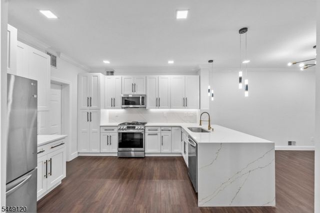 64 George Russell Way, Clifton City, NJ 07013