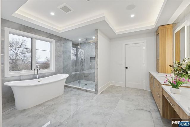 311 Farview Avenue, Paramus, NJ 07652