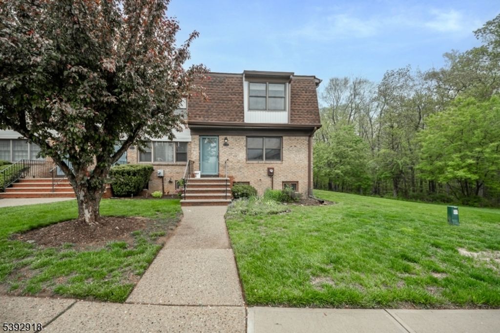130 Stedwick Dr, Mount Olive Twp., NJ 07828