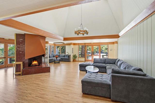 150 Saratoga Avenue 322, Santa Clara, CA 95051