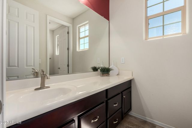 1630 W BLAYLOCK Drive, Phoenix, AZ 85085