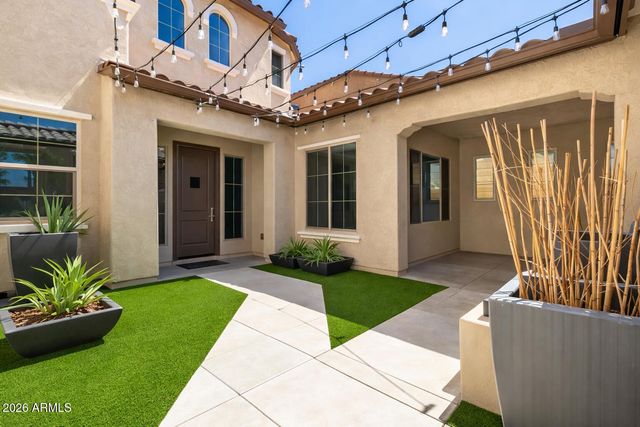 1630 W BLAYLOCK Drive, Phoenix, AZ 85085