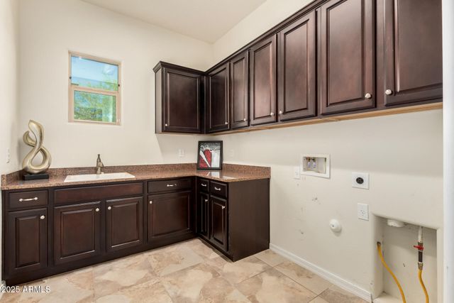 1630 W BLAYLOCK Drive, Phoenix, AZ 85085