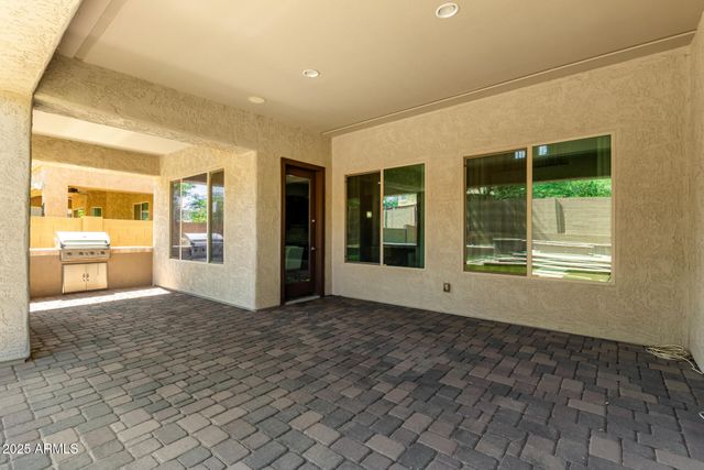 1630 W BLAYLOCK Drive, Phoenix, AZ 85085