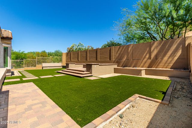 1630 W BLAYLOCK Drive, Phoenix, AZ 85085