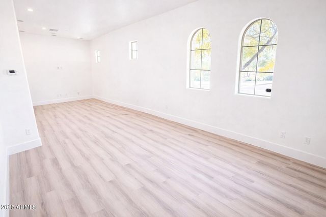 1630 W BLAYLOCK Drive, Phoenix, AZ 85085