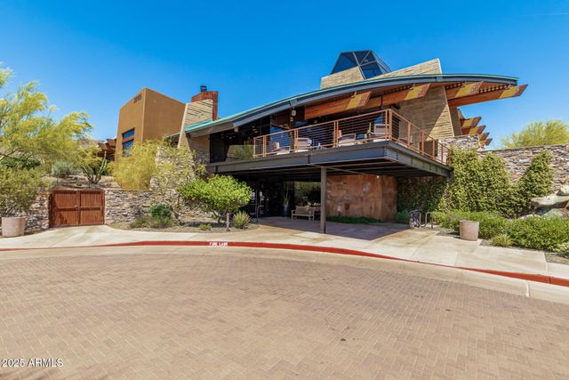 1630 W BLAYLOCK Drive, Phoenix, AZ 85085