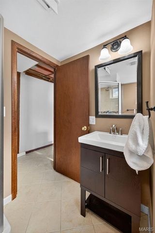 6561 Bancroft Avenue, Other, MO 63109