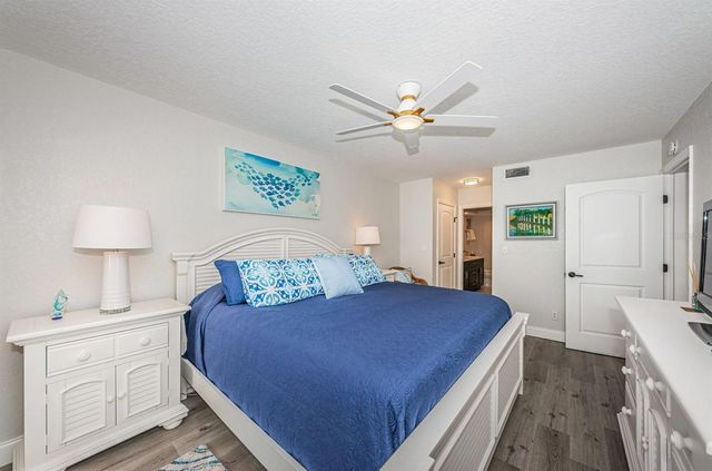 6105 BAHIA DEL MAR CIRCLE 287, St Petersburg, FL 33715