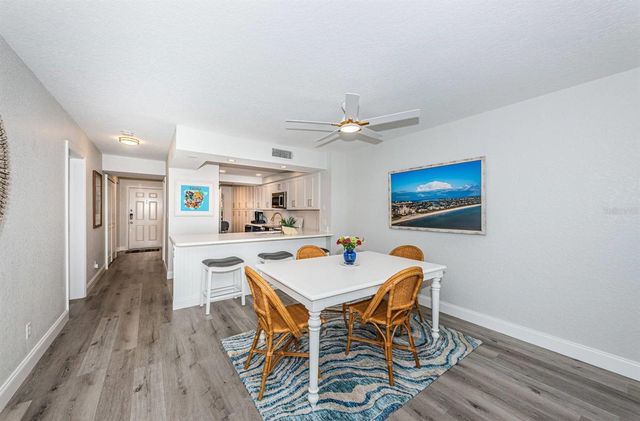 6105 BAHIA DEL MAR CIRCLE 287, St Petersburg, FL 33715