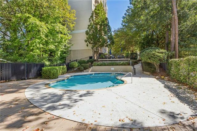 1 Biscayne Drive NW PH6, Atlanta, GA 30309