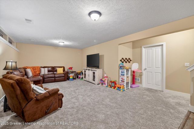 5187 Twinging Drive, Okemos, MI 48864