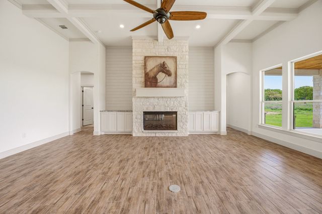 103 Eagle Court, Glen Rose, TX 76077