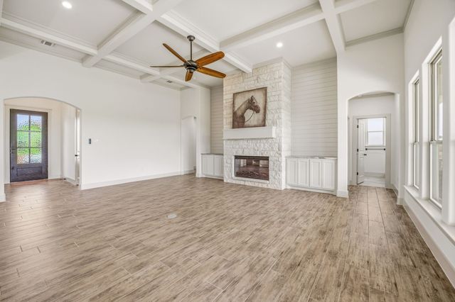 103 Eagle Court, Glen Rose, TX 76077