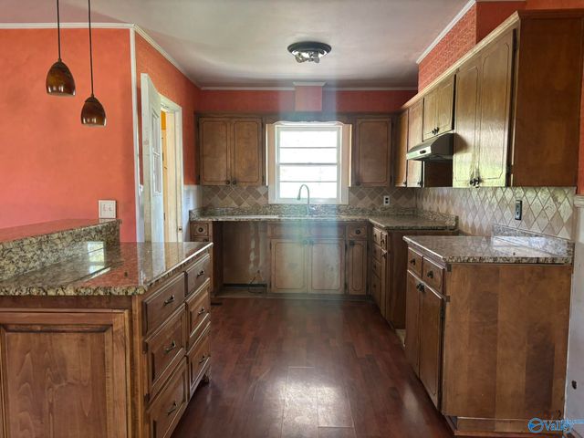 619 Clemons Road, Scottsboro, AL 35769