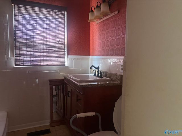 619 Clemons Road, Scottsboro, AL 35769