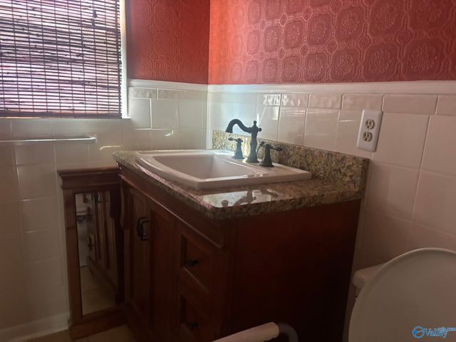 619 Clemons Road, Scottsboro, AL 35769