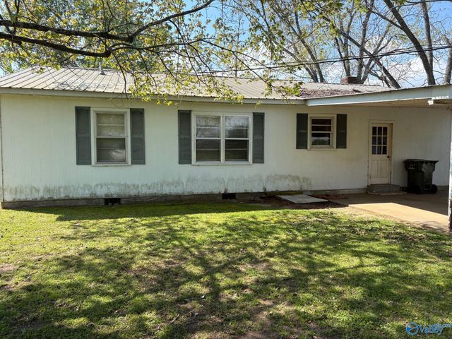 619 Clemons Road, Scottsboro, AL 35769