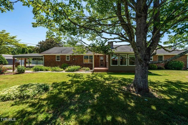 156 Furnace Street, Mountain City, TN 37683