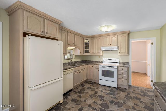 156 Furnace Street, Mountain City, TN 37683