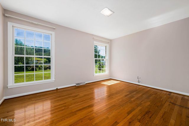156 Furnace Street, Mountain City, TN 37683